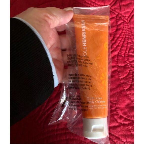 OLE HENRIKSEN - NWT - Mini Truth Juice Daily Cleanser. 2 oz. Sealed Product 🍊 - Picture 5 of 15